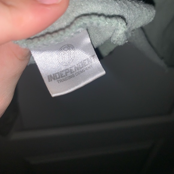 Independent Trading Company Women’s Perky Peach Crop Light Green Hoodie - Large - Picture 8 of 8